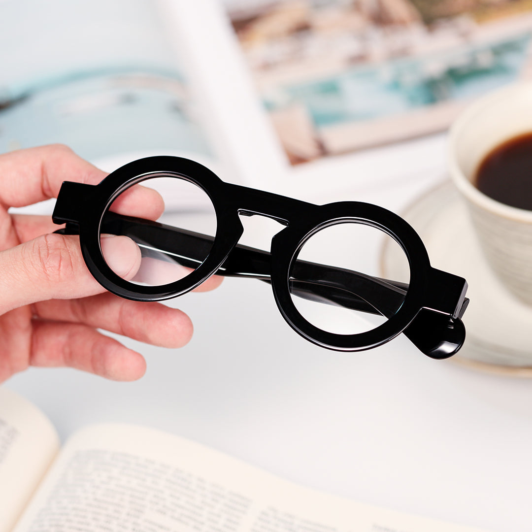 Translucent Thick Frame